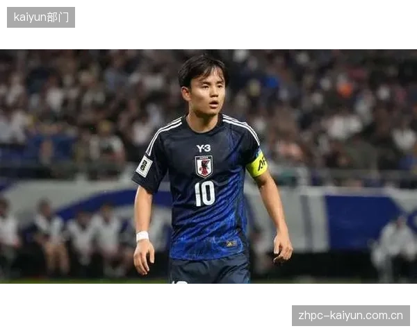 日本队将依靠其灵活多变的进攻战术,在世界杯的赛场上给对手的防线带来持续的压力。 日本队将依靠其灵活多变的进攻战术,在世界杯的赛场上给对手的防线带来持续的压力。